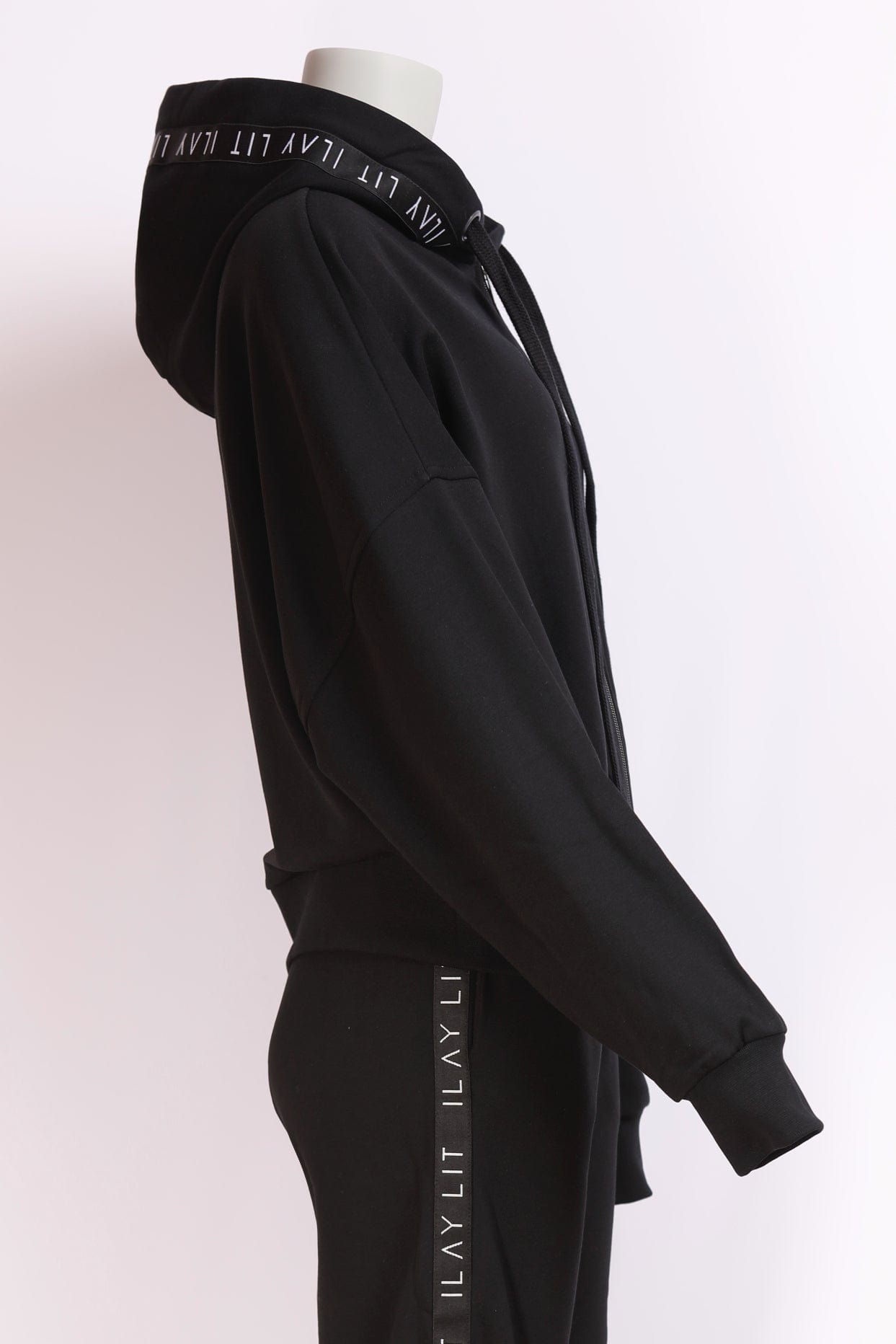 Holy Zoodie Black Ilaylit