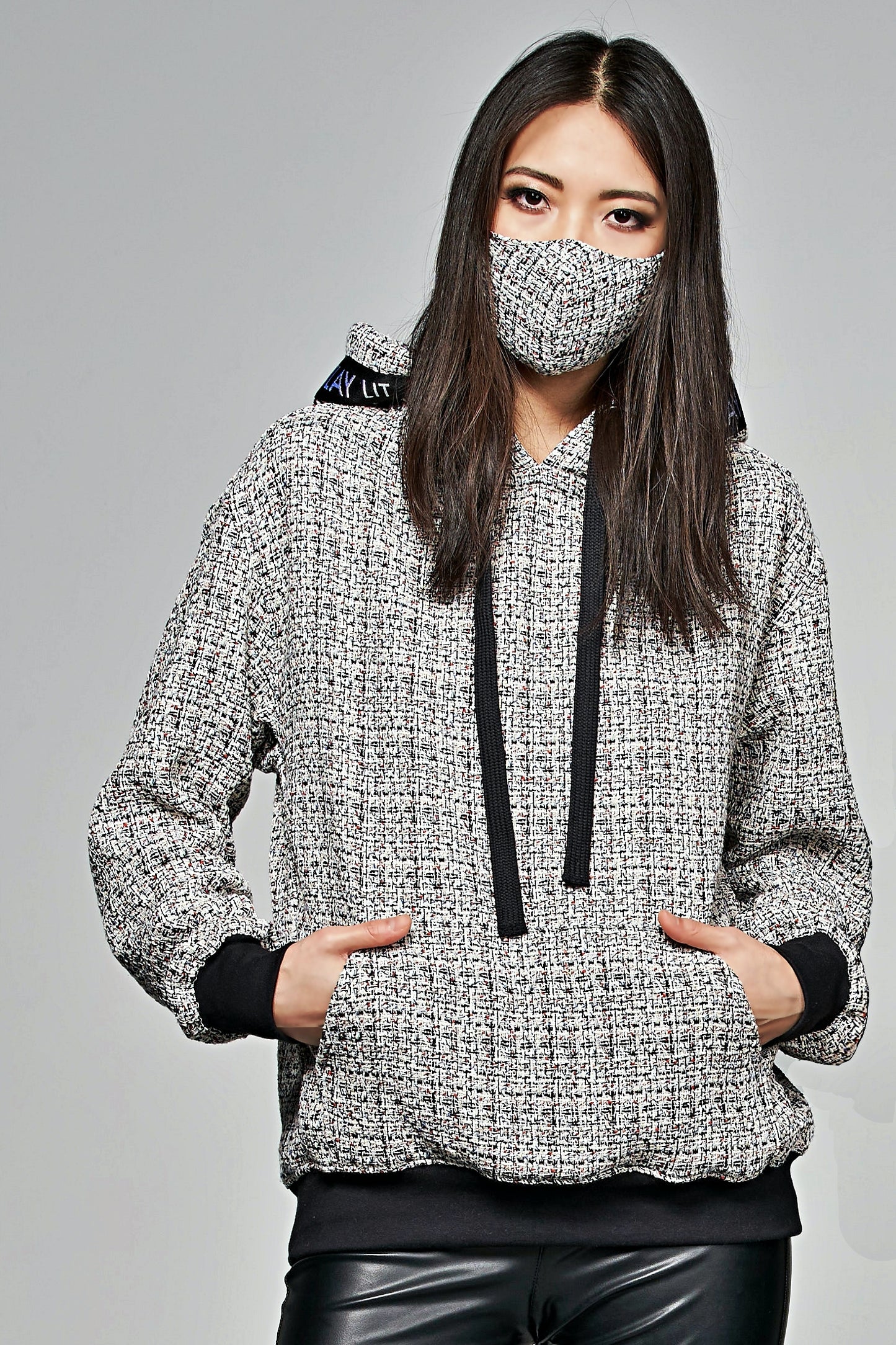 Lola Bouclé Hoodie Beige