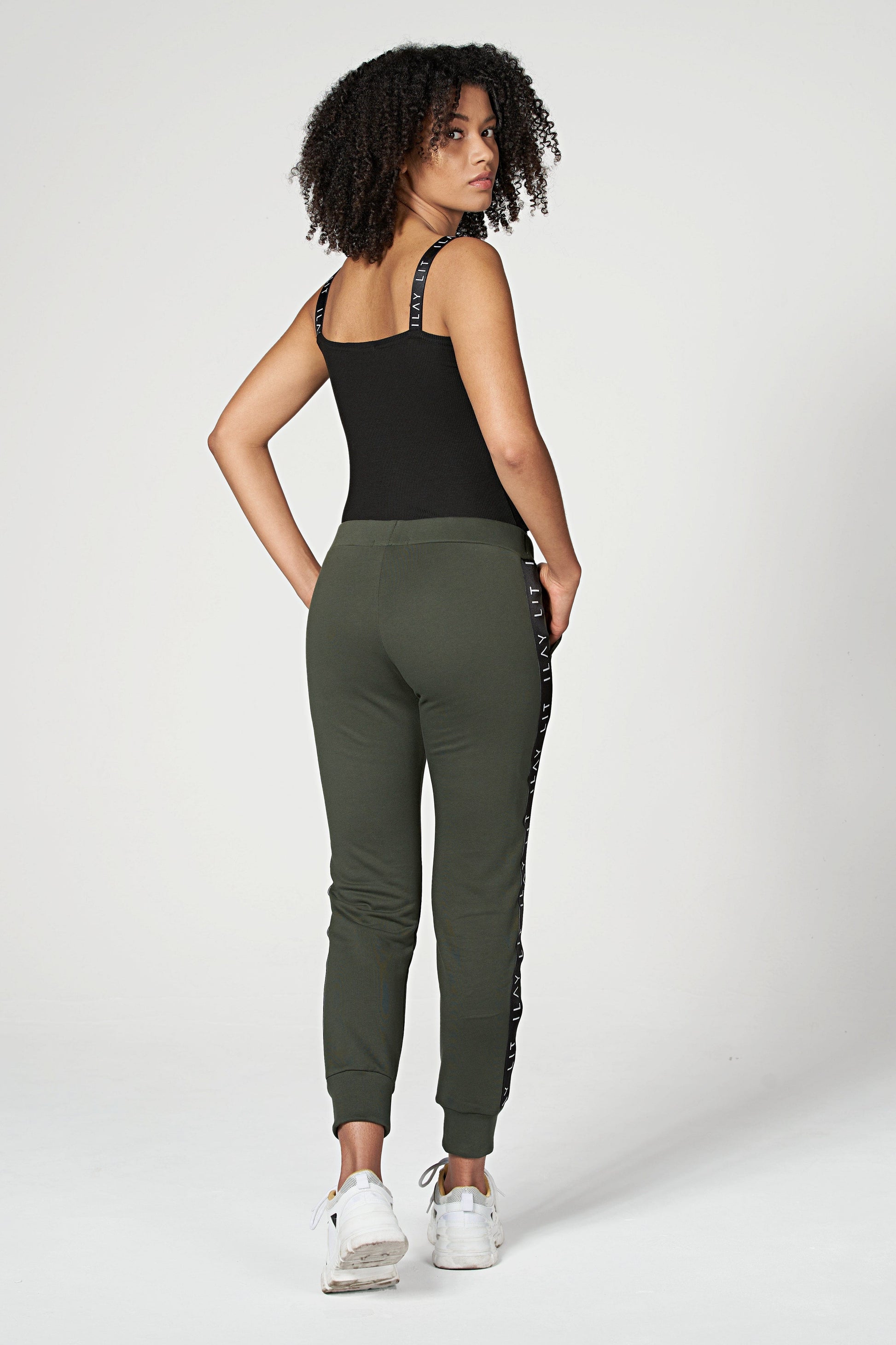 Different Pants Olive Ilaylit