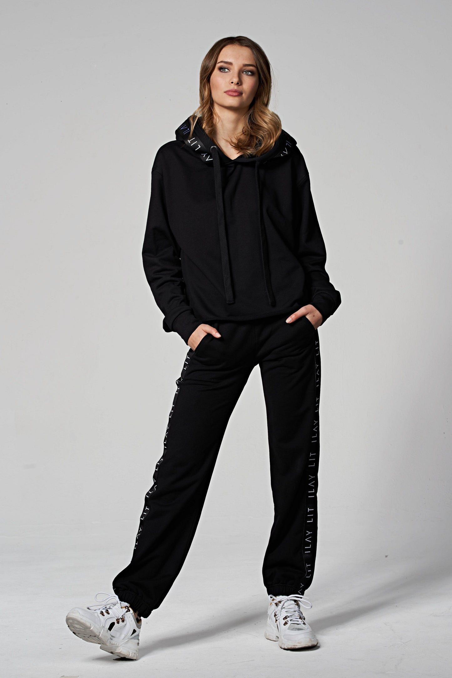 Holy Hoodie Black Ilaylit