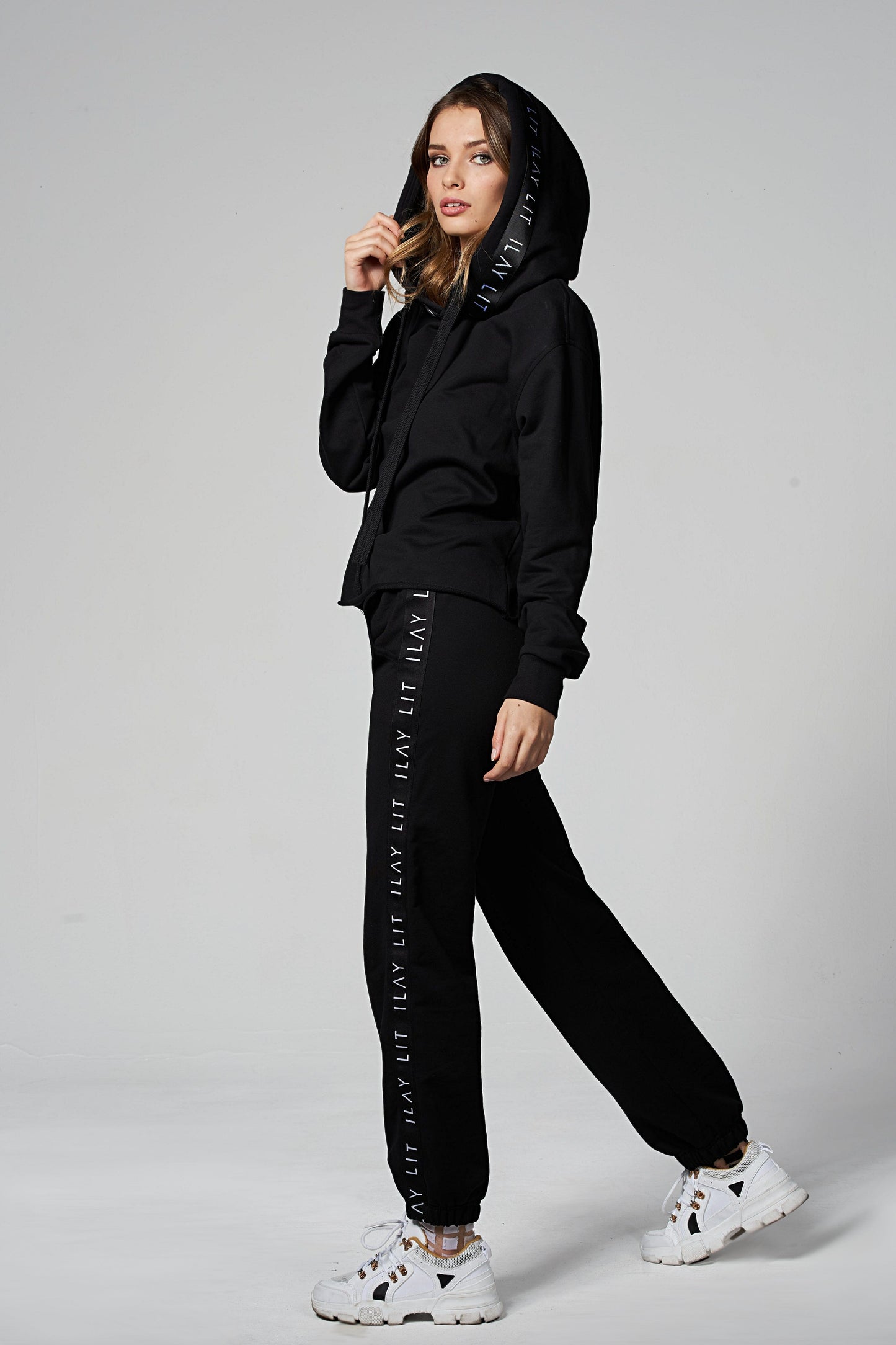 Holy Hoodie Black Ilaylit