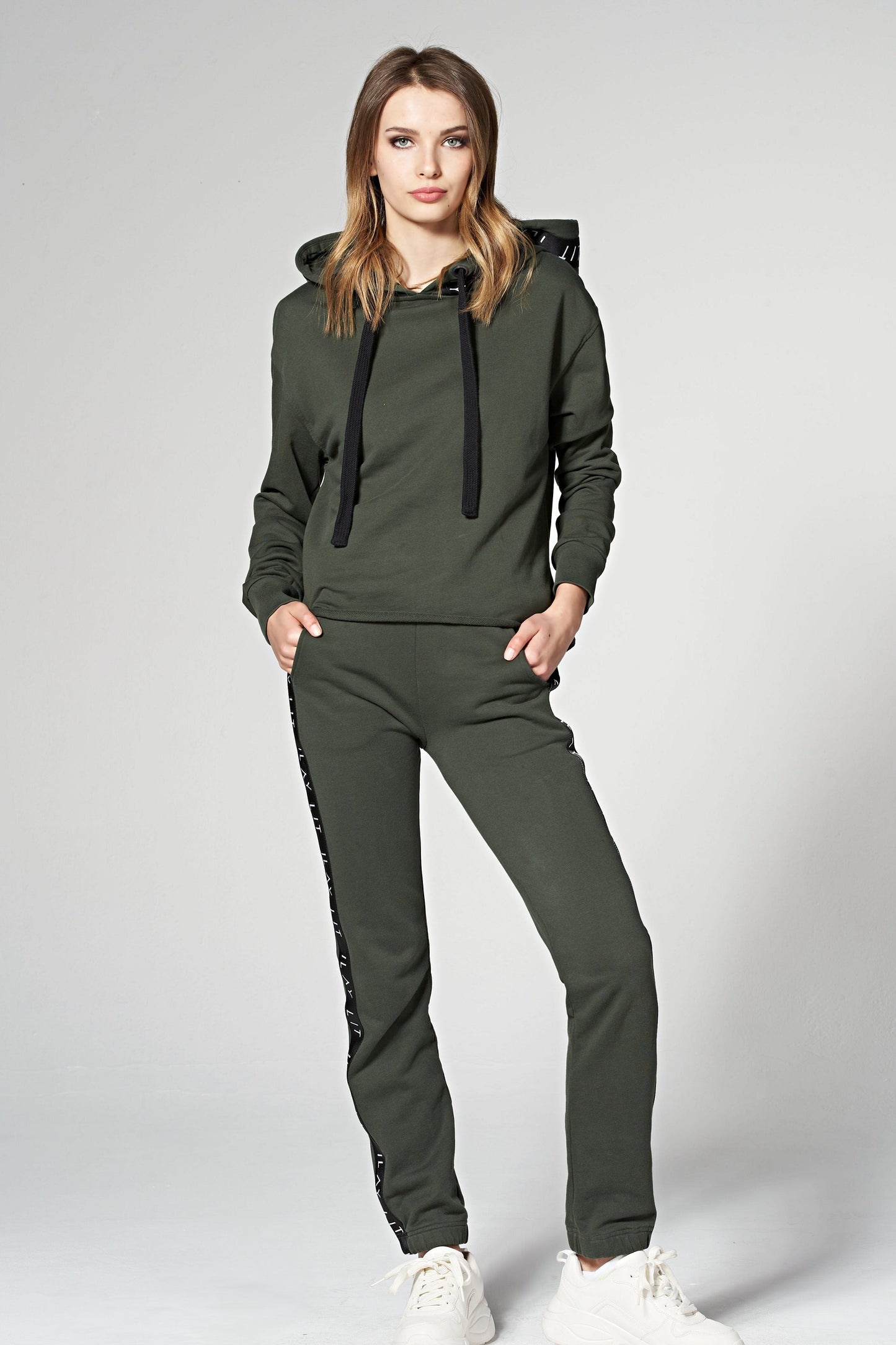 Holy Hoodie Olive Ilaylit