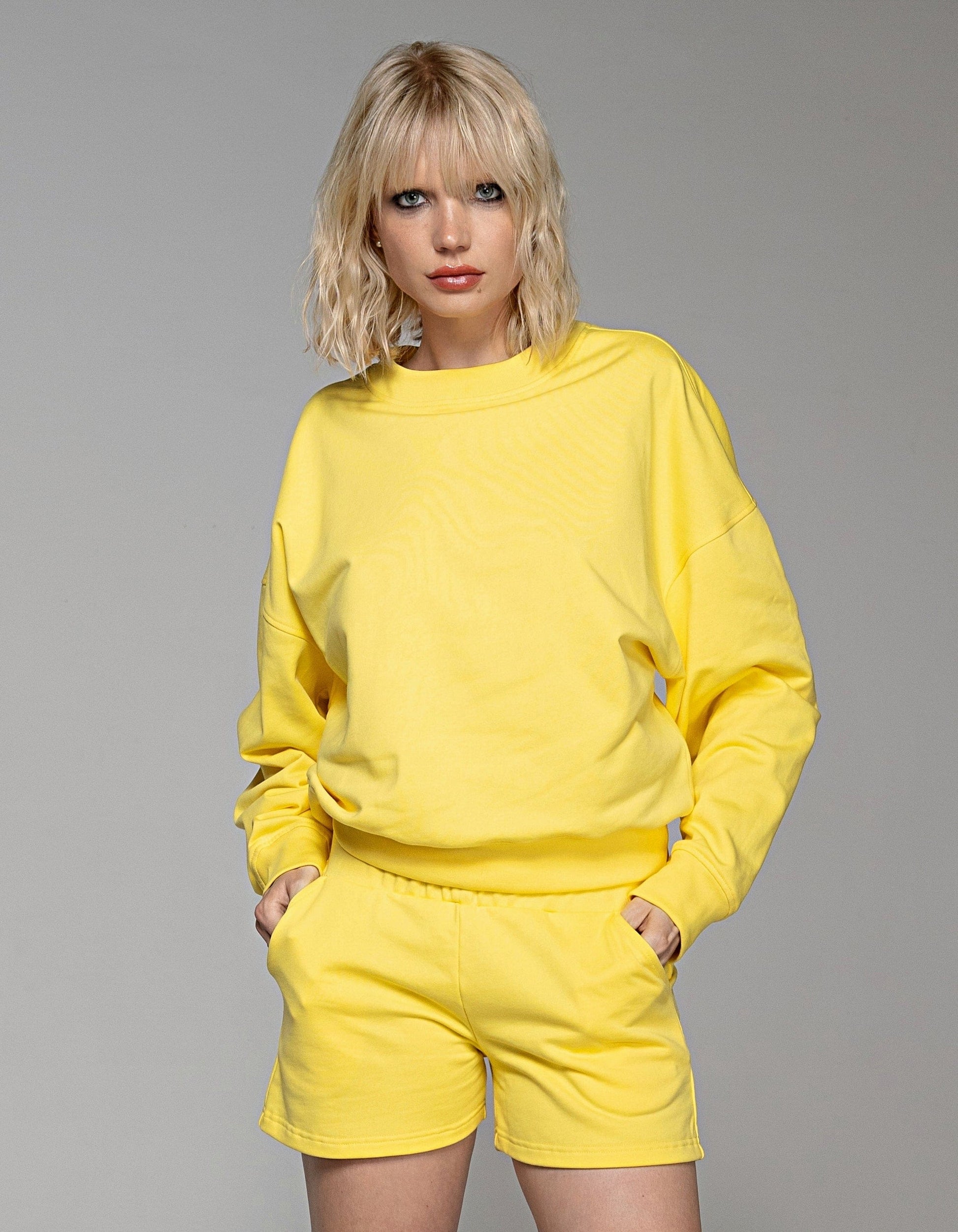Holy Sweater Lemon Ilaylit