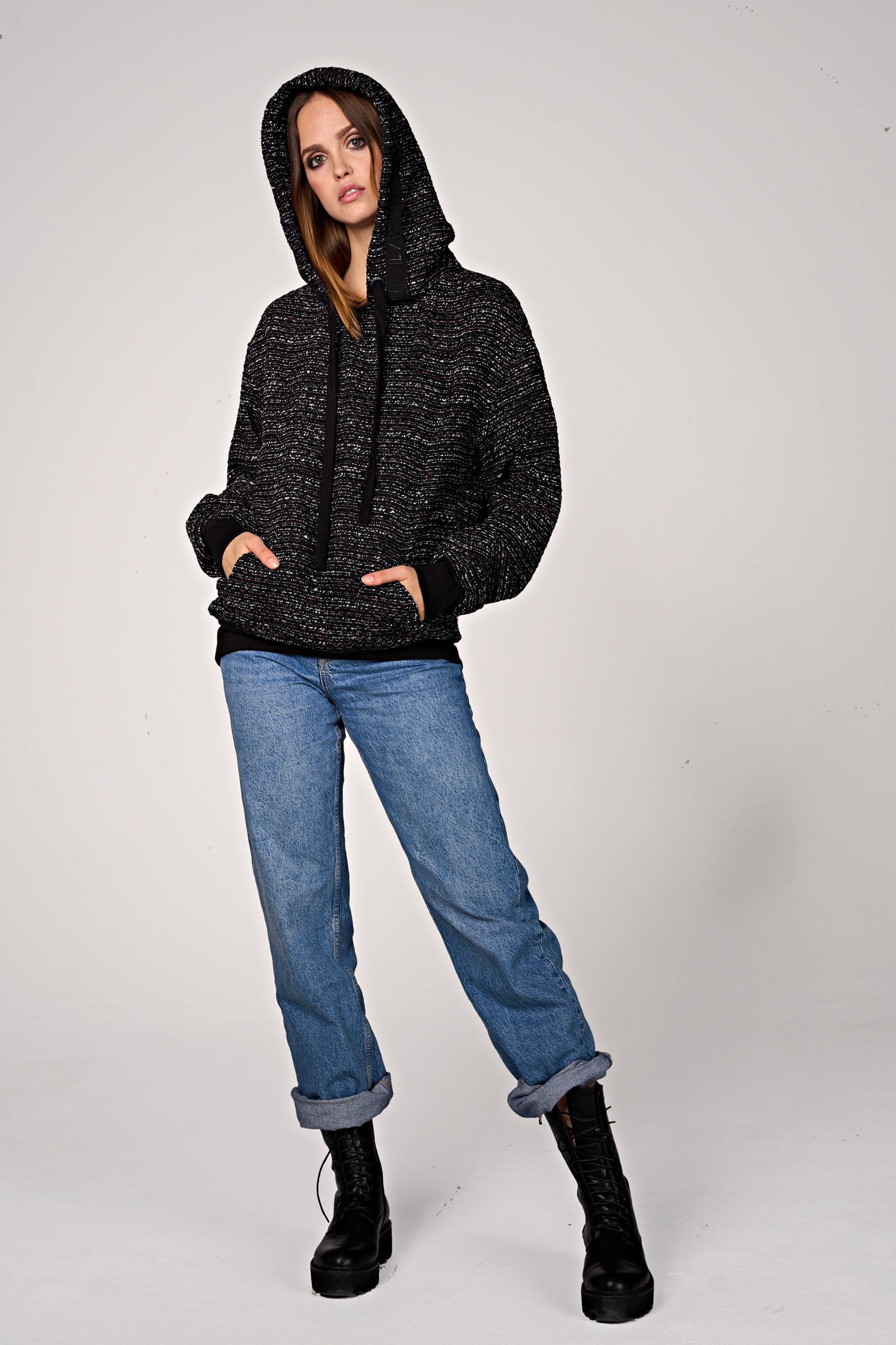 Lima Bouclé Hoodie Black Ilaylit