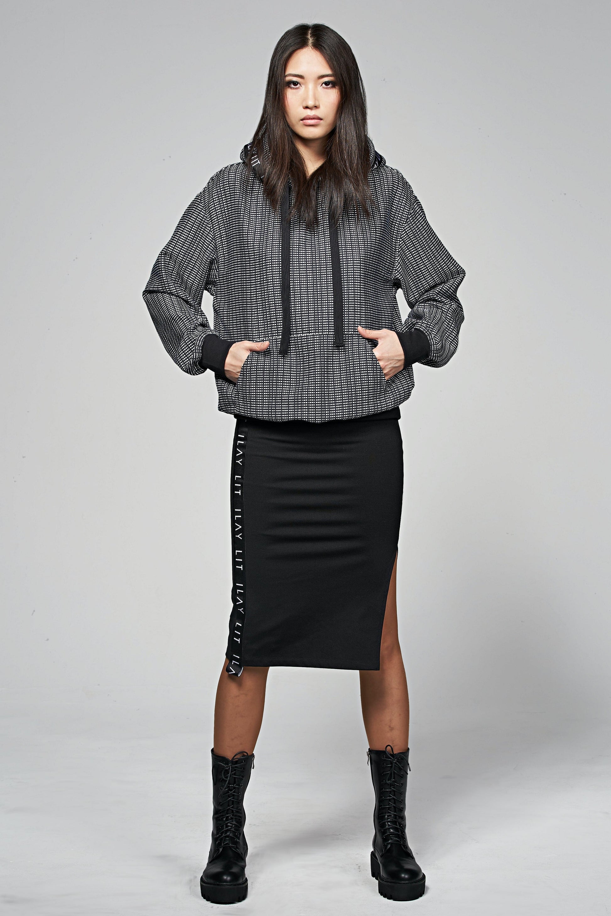 Louna Hoodie Schwarzblau Ilaylit