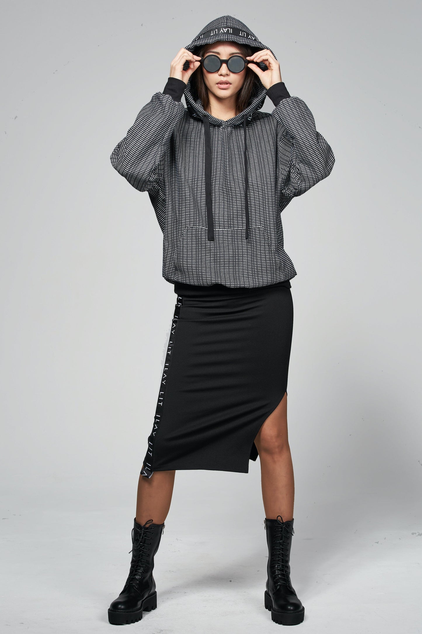 Louna Hoodie Schwarzblau Ilaylit
