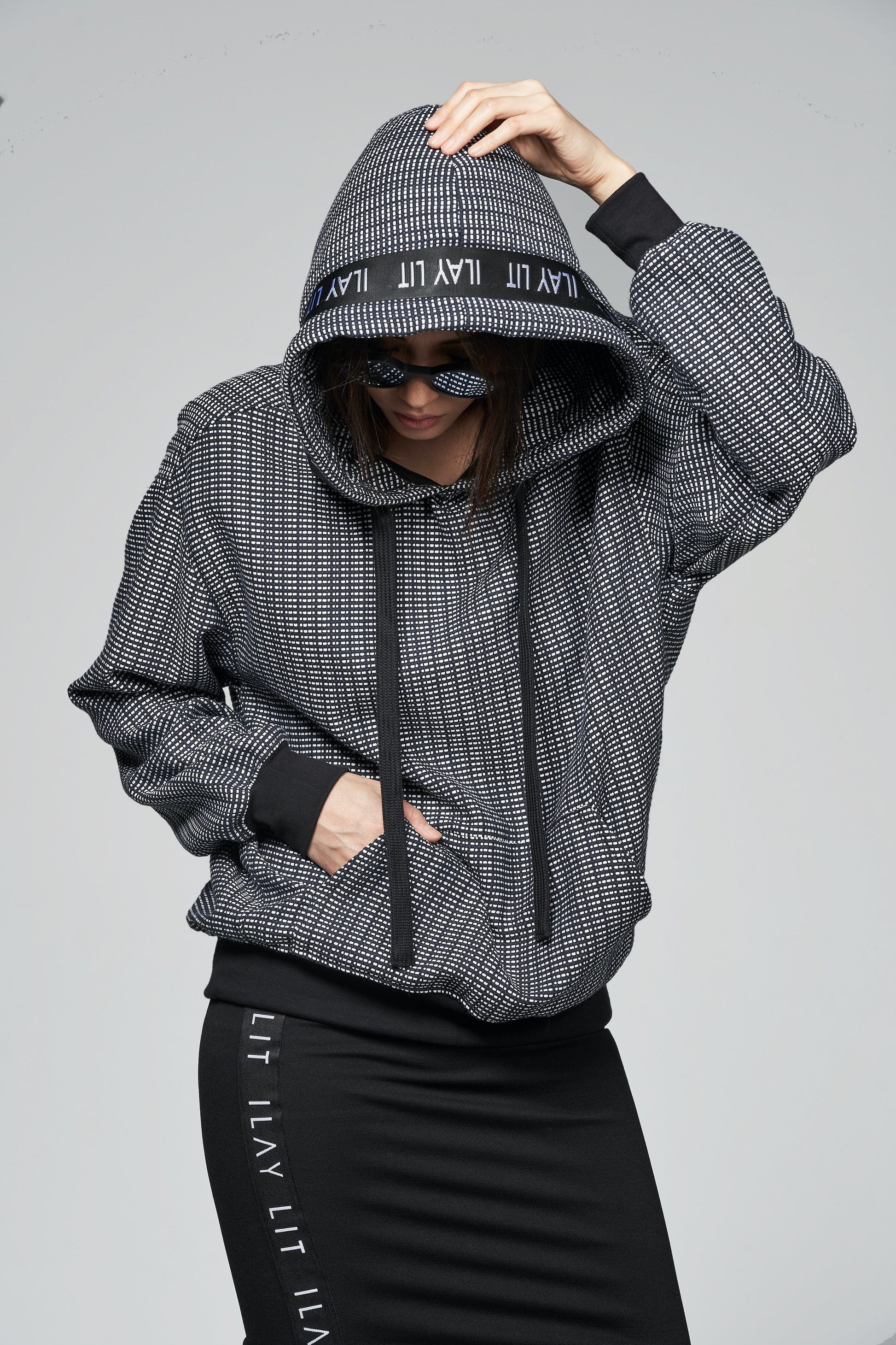 Louna Hoodie Schwarzblau Ilaylit