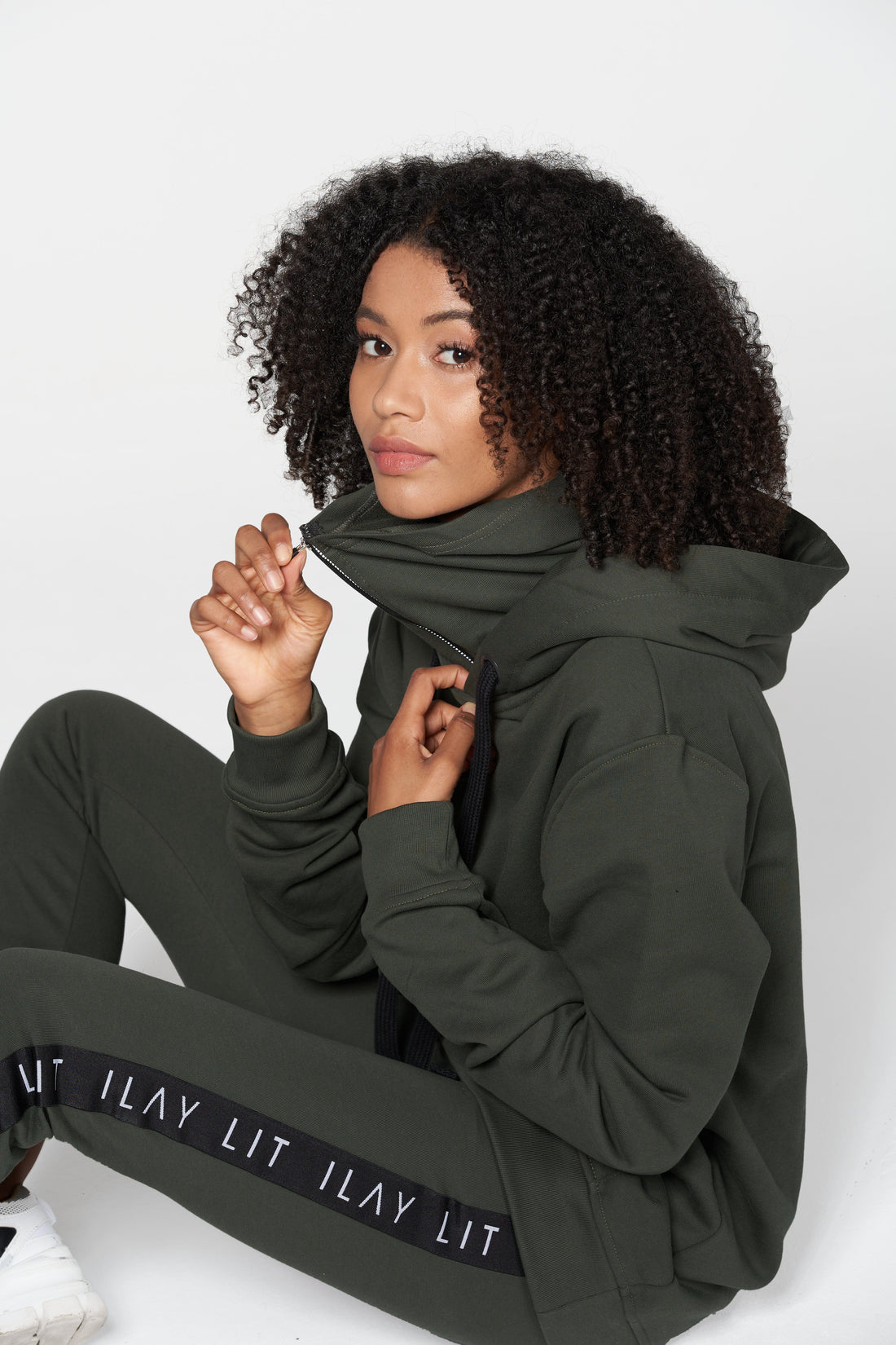 Mask Hoodie mit Face Cover & Kapuze - Unisex techwear Hoodie Olive S Ilaylit