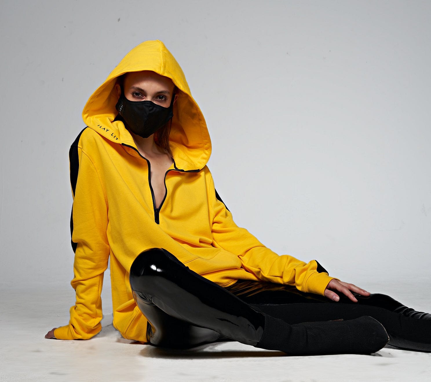 Peggy Yellow Hoodie Ilaylit
